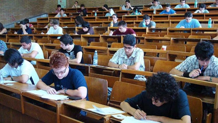 Luni încep examenele la „Politehnica” București. Emoții și la Centrul Universitar Pitești