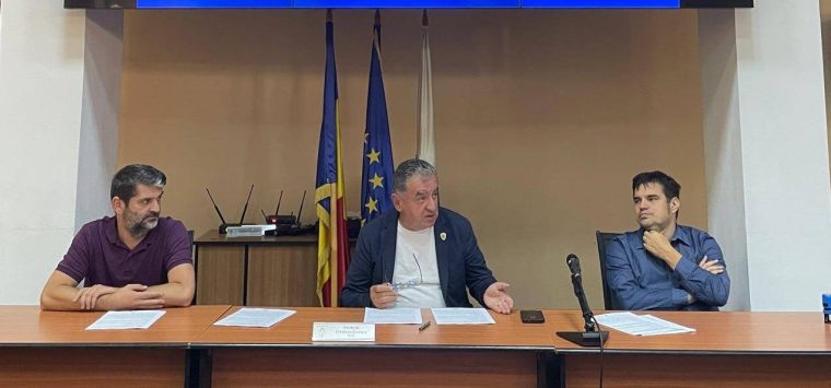 Finanțări la Pitești pentru dotări în școli și licee. Lista unităților beneficiare