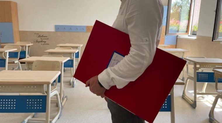 Scrisoarea de adio a unui tânăr profesor către elevii lui. Eu de la 1 septembrie voi fi șomer…