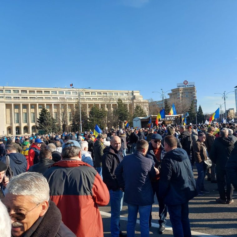 Marți, sindicatele fac miting la Guvern și vor întâlnire cu Bolojan
