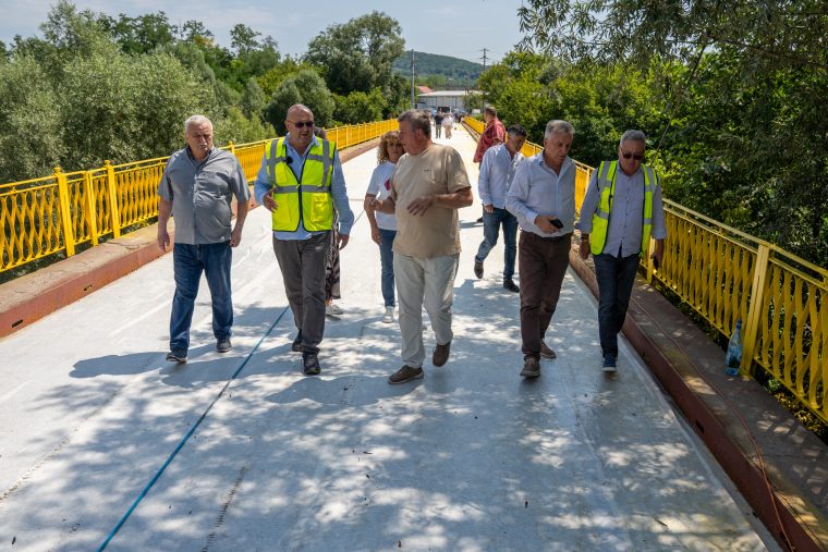 Podul de la Valea Danului va fi gata în jurul datei de 20 august. Restricții de tonaj