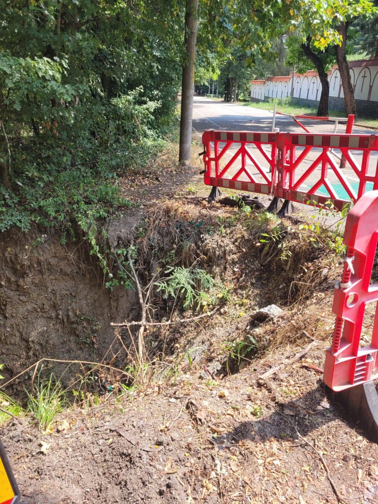 Pe strada Trivale canalizarea pluvială va fi reabilitată