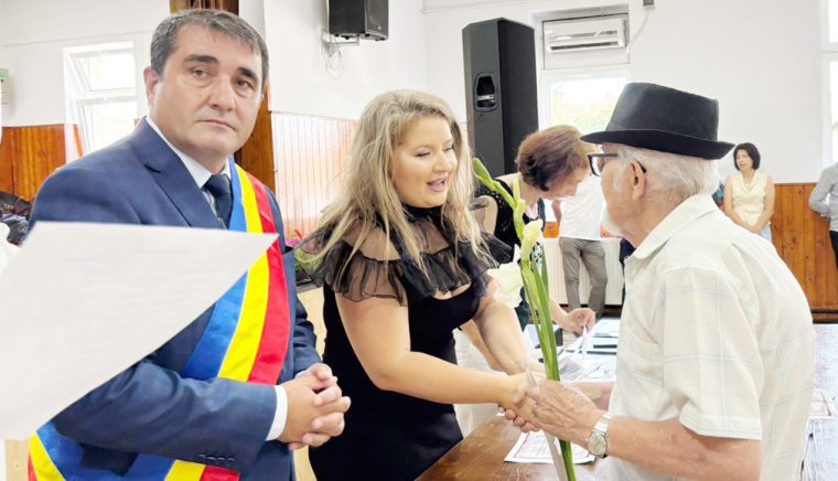 De ziua comunei, la Şuici s-au cinstit oamenii şi s-au păstrat tradiţiile