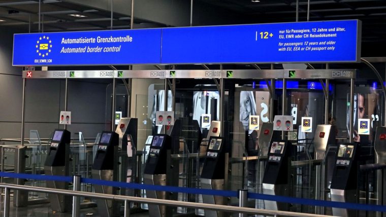 Uniunea Europeană schimbă complet regulile de trecere a frontierelor. Ce se va întâmpla din octombrie