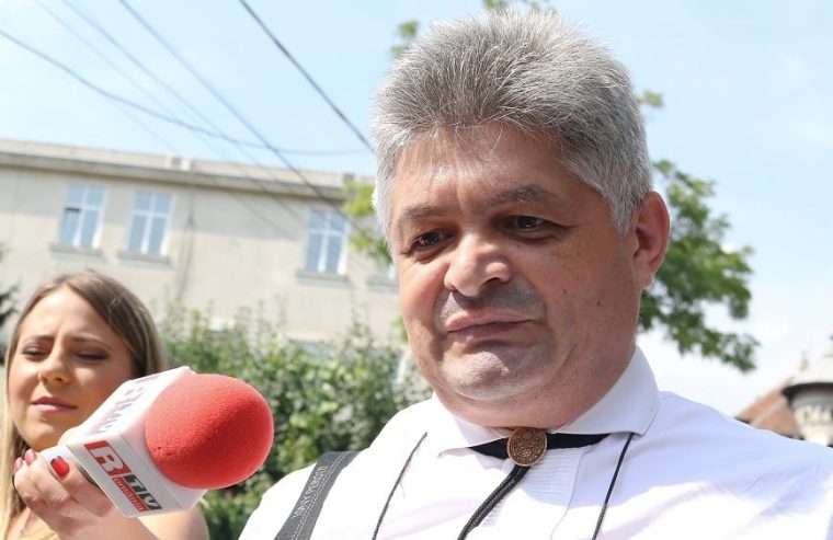 Fostul director de la spitalul Malaxa a scăpat de condamnarea de 11 ani de închisoare pentru mită și delapidare. CAB a dispus rejudecarea procesului