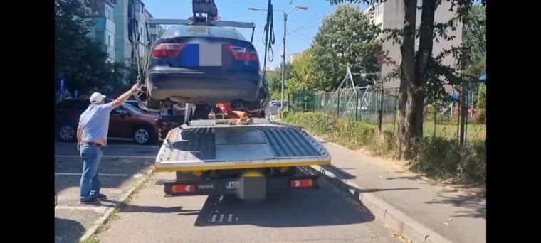 Pitești. Poliția Locală saltă mașinile abandonate