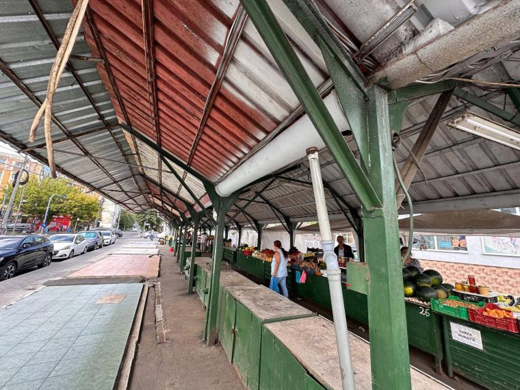 Pitești. Începe modernizarea Pieței Traian. Termen: șase luni