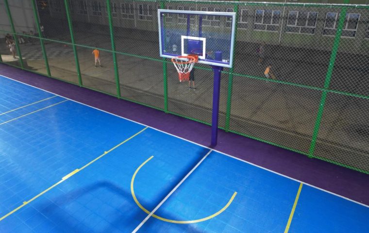 Pitești. Alte șapte terenuri de sport speciale vor fi amenajate în școli