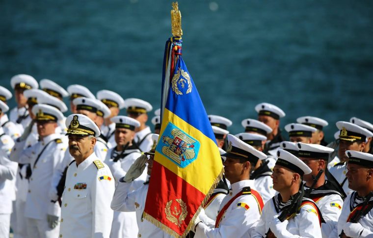 Festivități de Ziua Marinei, în prezența premierului Ilie Bolojan
