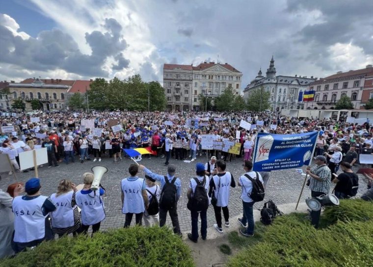 Sindicatele europene din educație sunt alături de profesorii români împotriva măsurilor de austeritate