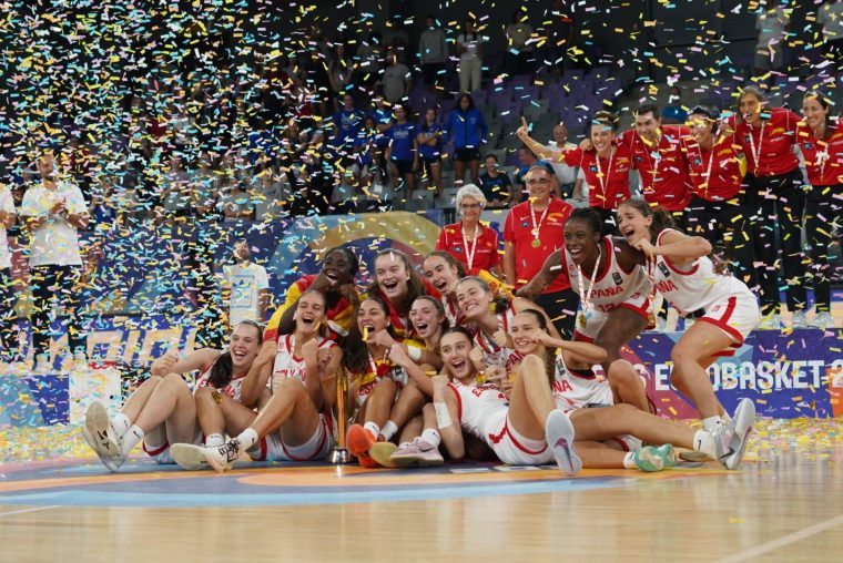 Pitești Arena. Spania U16 e campioană europeană de baschet. Gentea a oficiat premierea