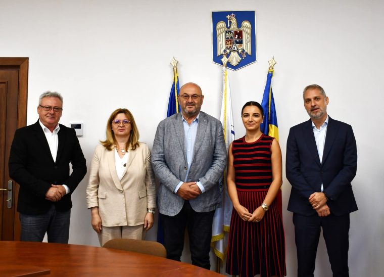 Întâlnire de lucru între conducerea Consiliului Județean Argeș și delegația Consulatului General al României la Barcelona