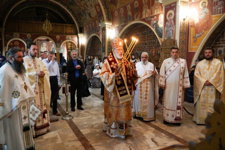 Prăznuire arhierească de Tăierea capului Sf. Ioan Botezătorul la mănăstirea Cotmeana