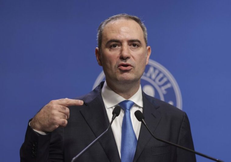 Nazare anunță scăderea dobânzilor: România se împrumută mai ieftin