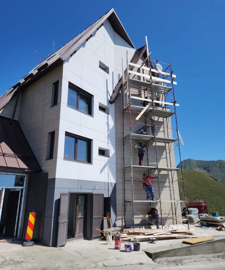 După reabilitare, refugiul Salvamont Argeș va fi cel mai modern  din România.