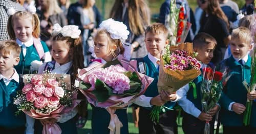 Apel către părinți și elevi de a nu participa la festivitățile școlare