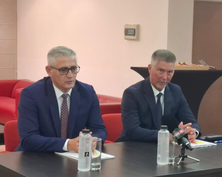 Elevii de la Liceul „Brâncuși” vor învăța într-un corp al Centrului Universitar Pitești