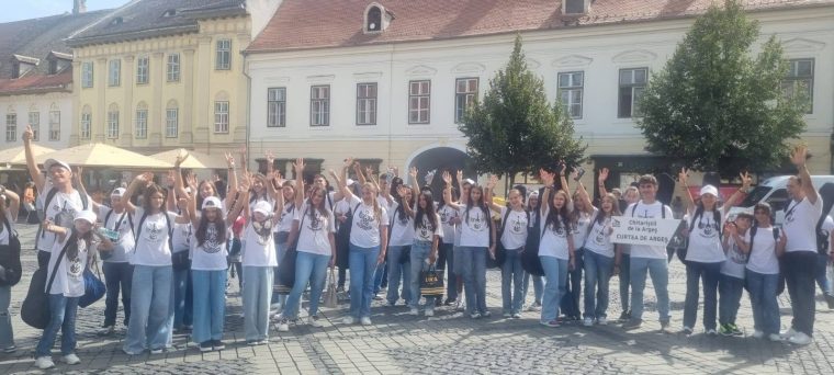 Chitariștii de la Argeș, pe scenă în aer liber la Sibiu