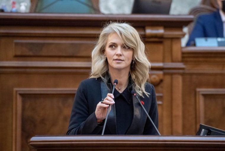 Alina Gorghiu: ” proiect important pentru părinții copiilor cu dizabilități”