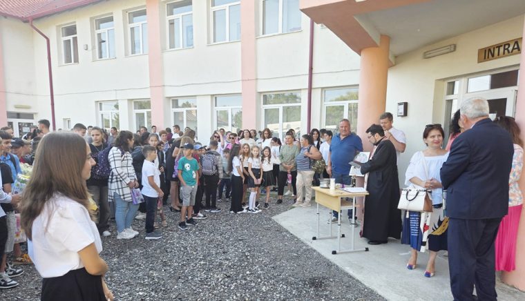 Primarul din Căteasca, Liviu Năstase, critic cu dascălii care lipsesc de la ore