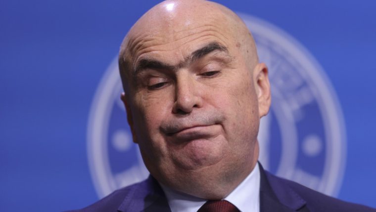 Cât vrea să dea Bolojan Apărării în 2026