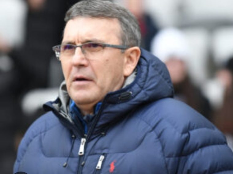 Antrenorul Craiovei, a fost găsit mort în casă