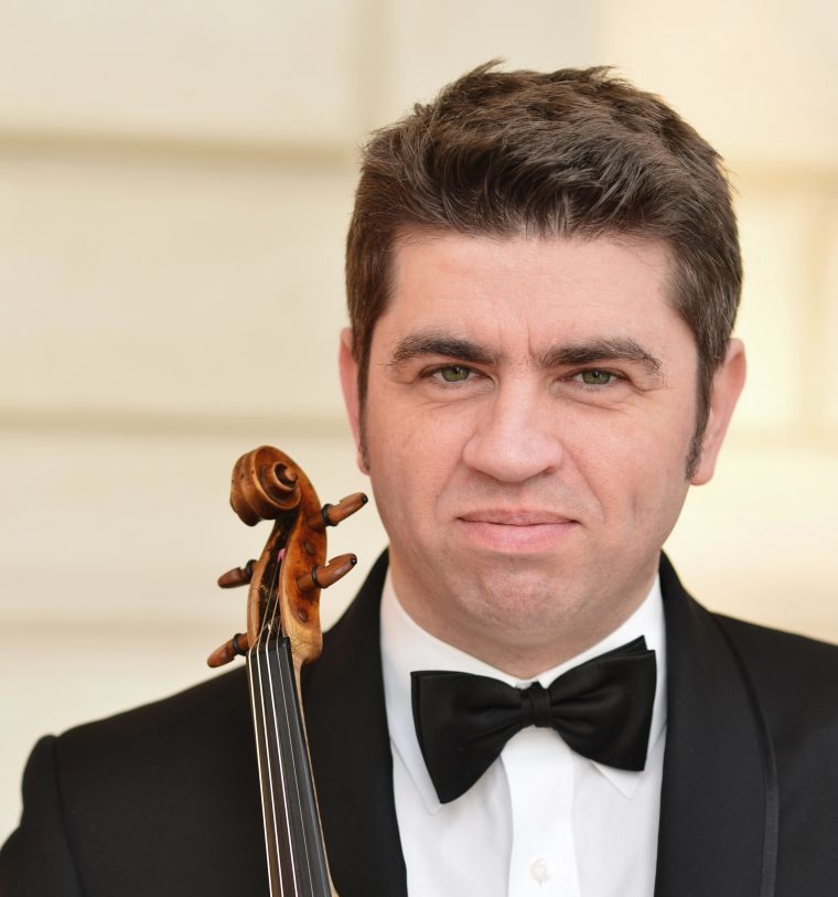Un profesor de vioară la Academia Regală de Muzică din Londra cântă la Filarmonica Pitești
