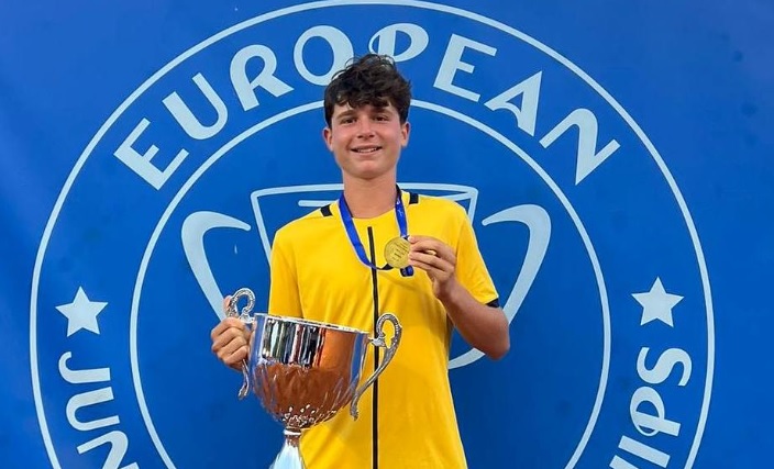 Argint pentru dinamovistul Yannick Alexandrescou la Campionatul European U18