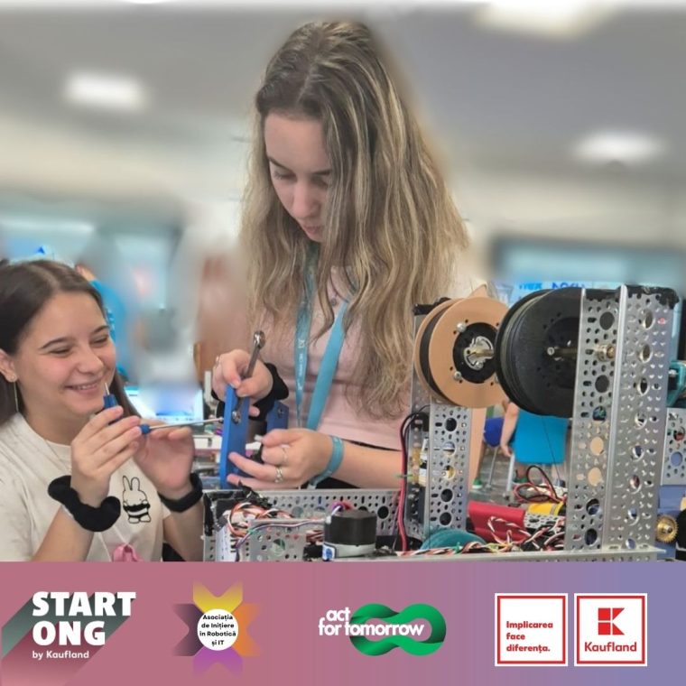 100 de tineri din Argeș au descoperit robotica și programarea prin ateliere interactive și competiții captivante