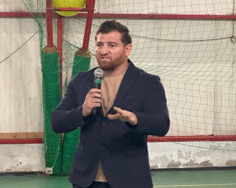 VIDEO. Cătălin Moroșanu, la Pitești: „Copii, am fost fix ca voi!”