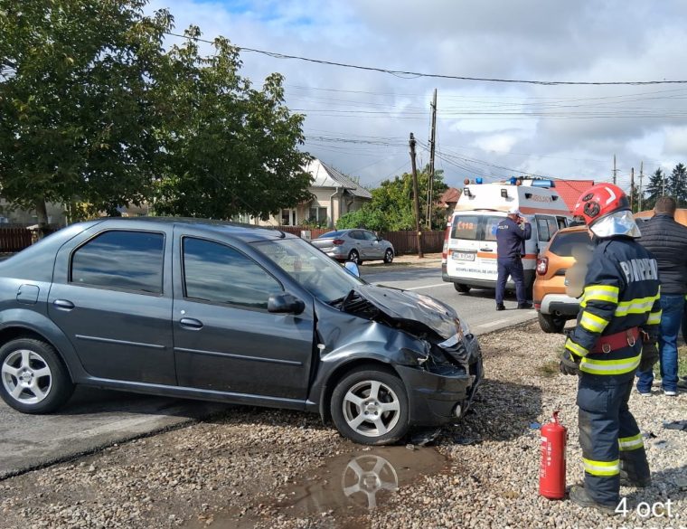 Accident în Călinești. Au ajuns la spital