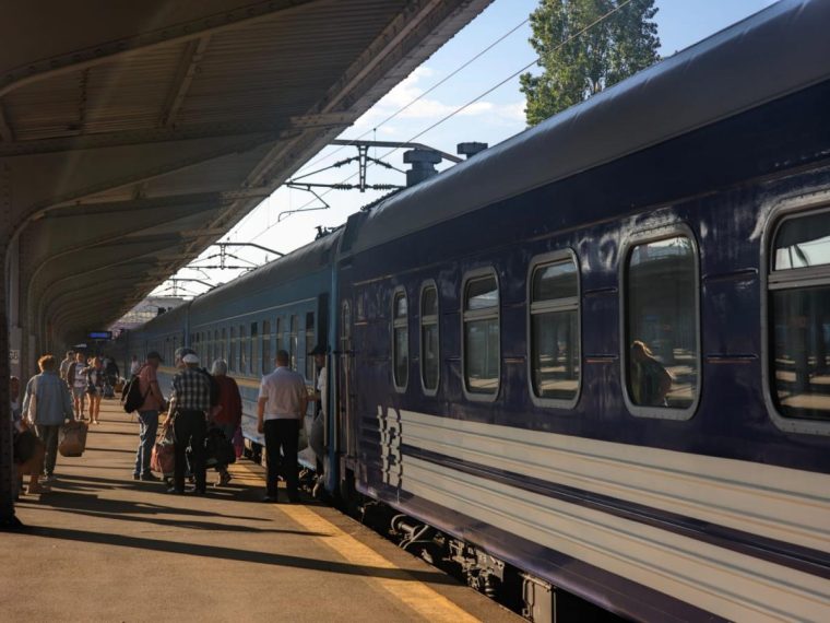 Tren direct Bucureşti-Kiev, reintrodus după 5 ani
