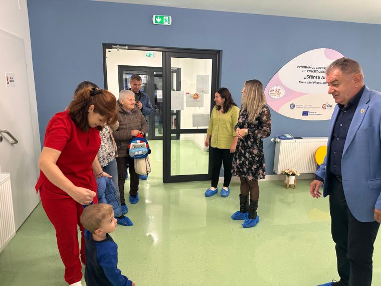 Prima creșă inaugurată, de 50 de ani în Pitești. „Albina și-a deschis, de astăzi porțile”