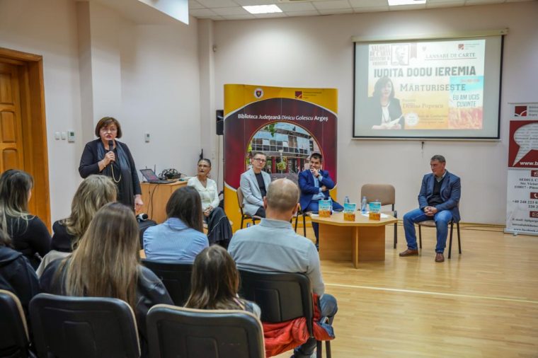 A început Salonul de Carte „Silvestru D. Voinescu” la Biblioteca Județeană Argeș