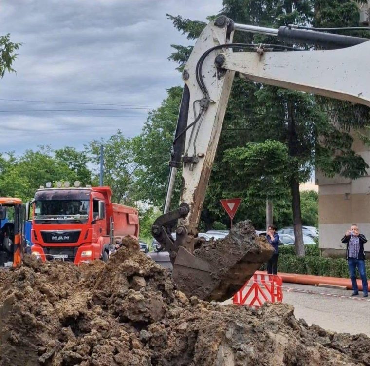 Pitești. Lucrări ample în rețeaua de apă și canalizare. Străzile vizate