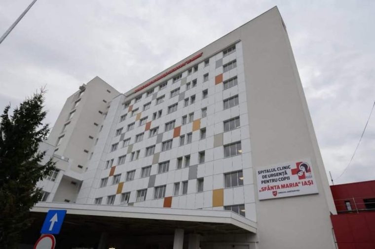 Fosta directoare a spitalului din Iaşi unde au murit 7 copii a fost repusă în funcţie
