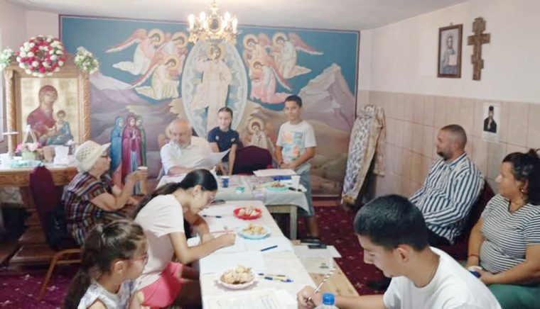 Meditaţii gratuite la „mate” la Parohia Cerbu, acolo unde biserica a ars de Crăciun