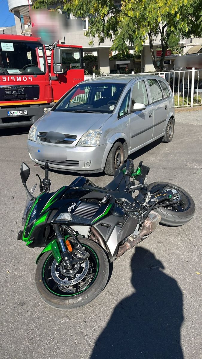 Pitești. Motociclist preluat de Smurd