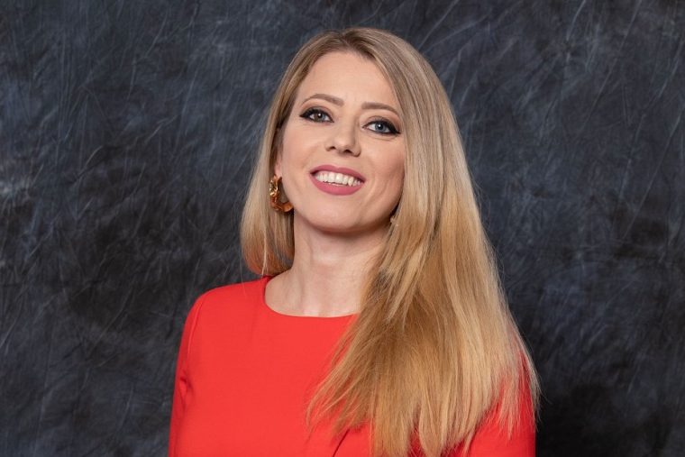 Ioana Nicolaie în dialog cu cititorii de la Pitești