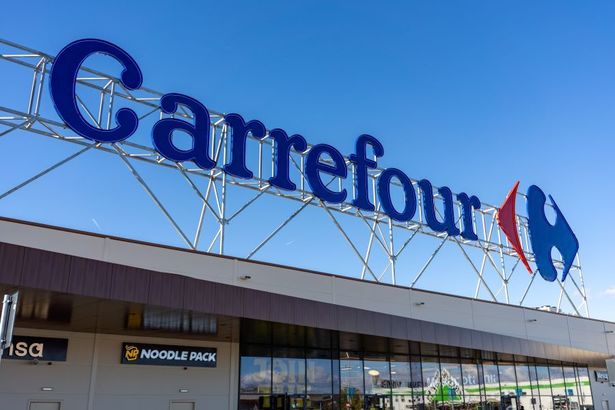 Carrefour se pregătește să iasă de pe piața din România