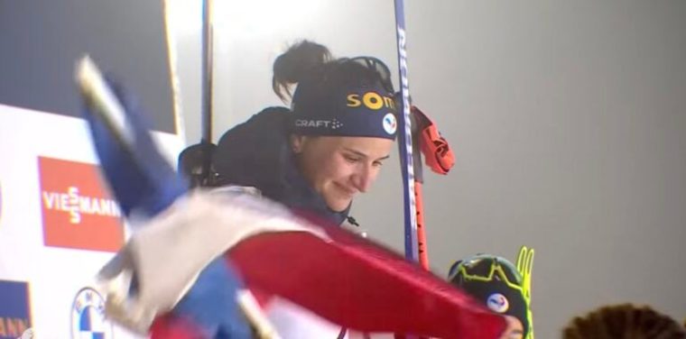 Campioană mondială la biatlon, condamnată la trei luni de închisoare cu suspendare şi la o amendă de 15.000 de euro pentru furt şi fraudă cu cardul bancar