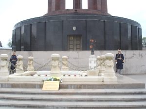 Mormantul Eroului_Necunoscut-2009.04.25-ParculCarol-Bucuresti