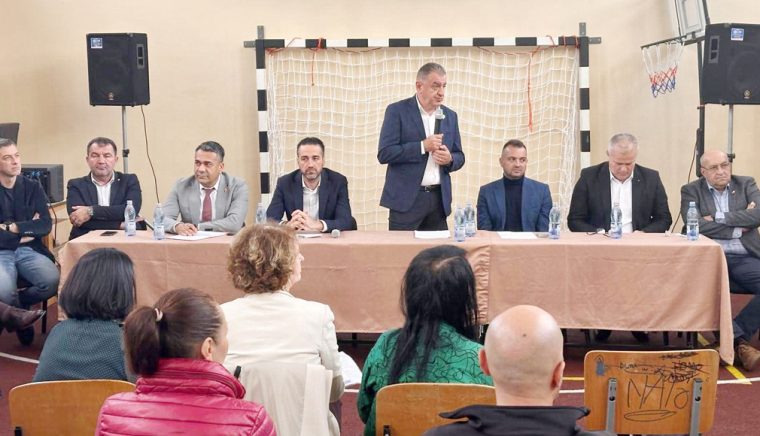 Primarul Gentea a reînceput dialogul cu piteştenii, în cartiere