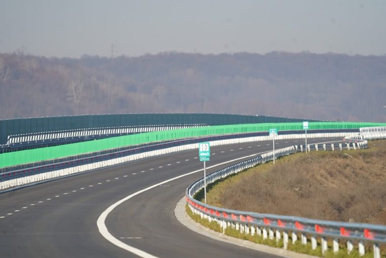 România împrumută 1 miliard de euro pentru a construi autostrada Sibiu-Piteşti