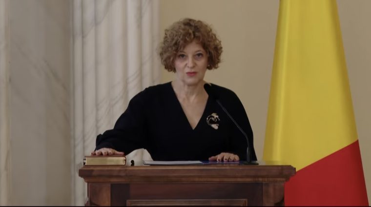 Oana Gheorghiu a depus jurământul de vicepremier