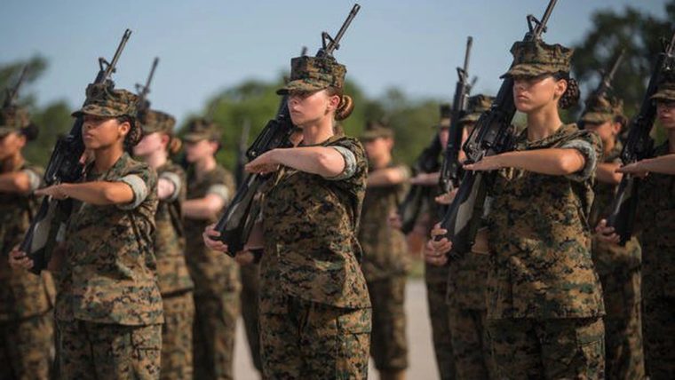 Încă o țară europeană permite înrolarea voluntară a femeilor în armată, începând din 2026