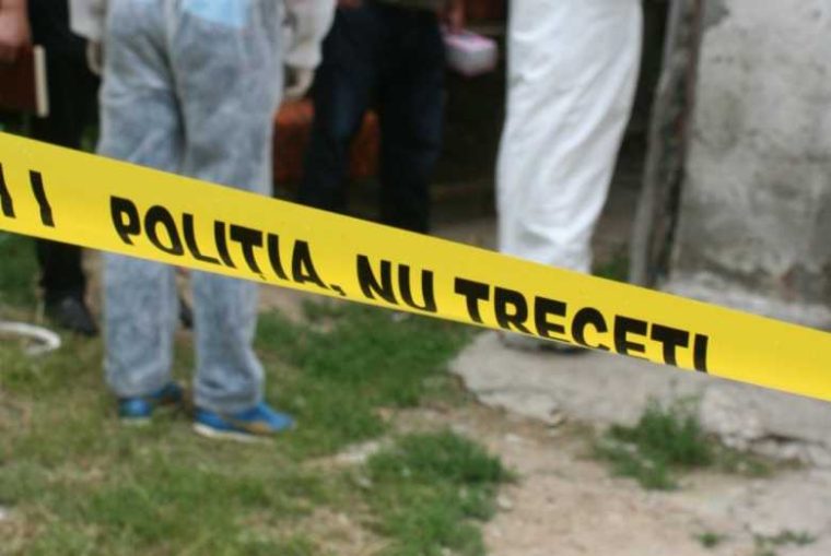 Mioveni. Un tânăr de doar 27 de ani a fost găsit mort în casă