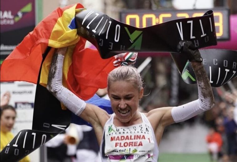 O atletă din România scrie istorie în alergarea montană. Cine este Mădălina Florea