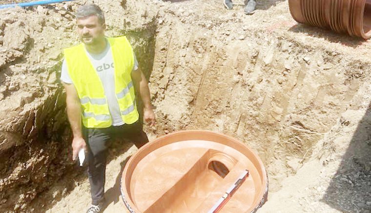 Ample lucrări de apă şi canalizare în comuna Bascov