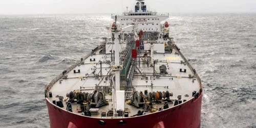 Petrolier maltez atacat de pirați cu grenade și rachete pe coasta Somaliei